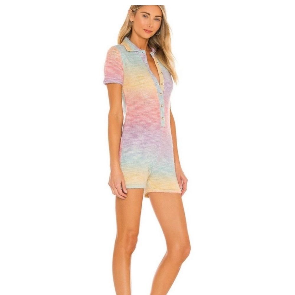 Frankies Bikinis NEW “Rose”knitted short sleeved shorts romper, size small. - Picture 4 of 14